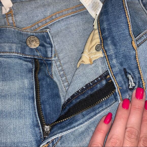 rag & bone Capri Step Frayed Hem Light Wash Skinny Jeans Wiley Size: 27 - Picture 4 of 16